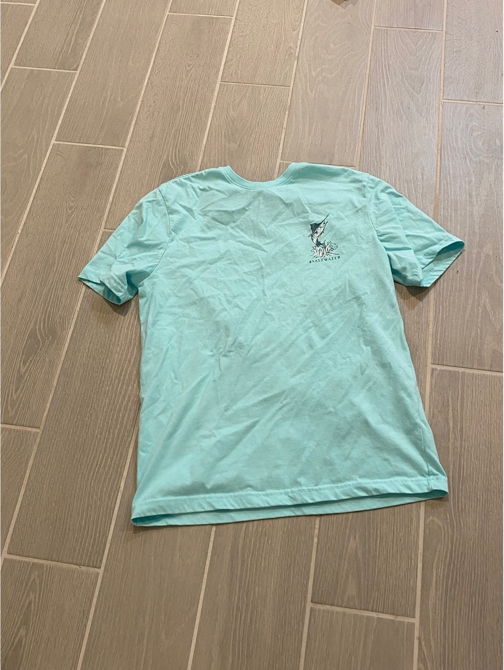IZOD Saltwater Men's Medium Light Blue Graphic T-Shirt